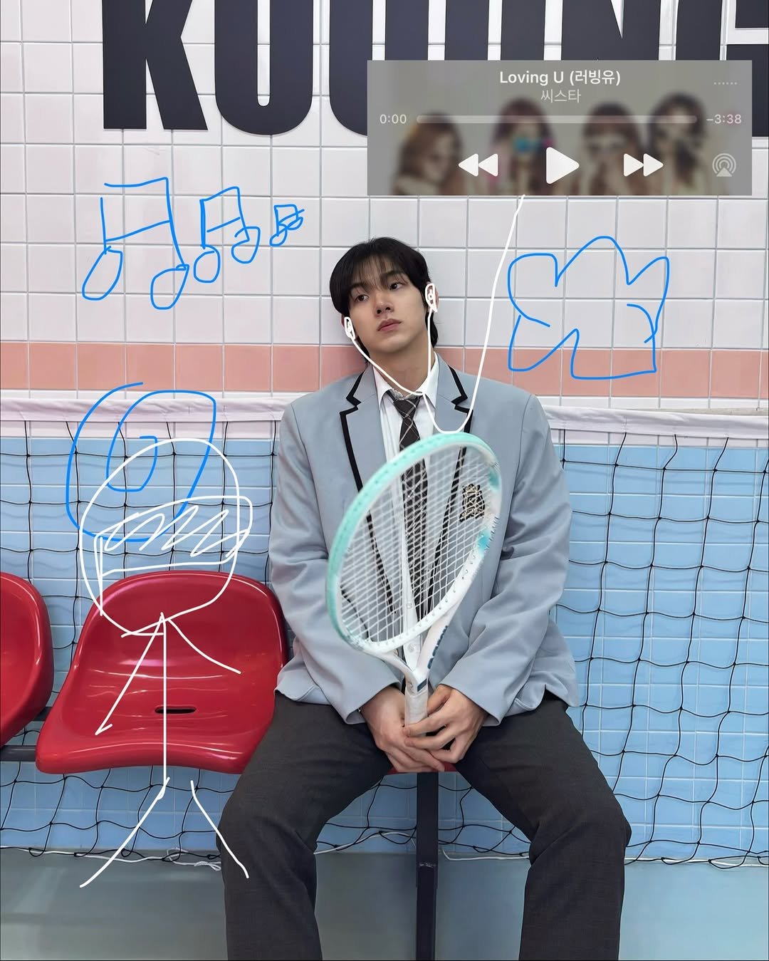 Photo by 어차피환이 on March 24, 2026. May be an image of one or more people, bangs, poster, bolo tie, magazine and text that says 'Loving .ov(러빙유) บ (러빙유) 씨스타 3:38 Ko 0:00 H JOaB'.