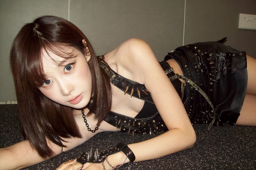 Photo by GISELLE on November 30, 2025. May be an image of one or more people, hair, dress, miniskirt, top and text.