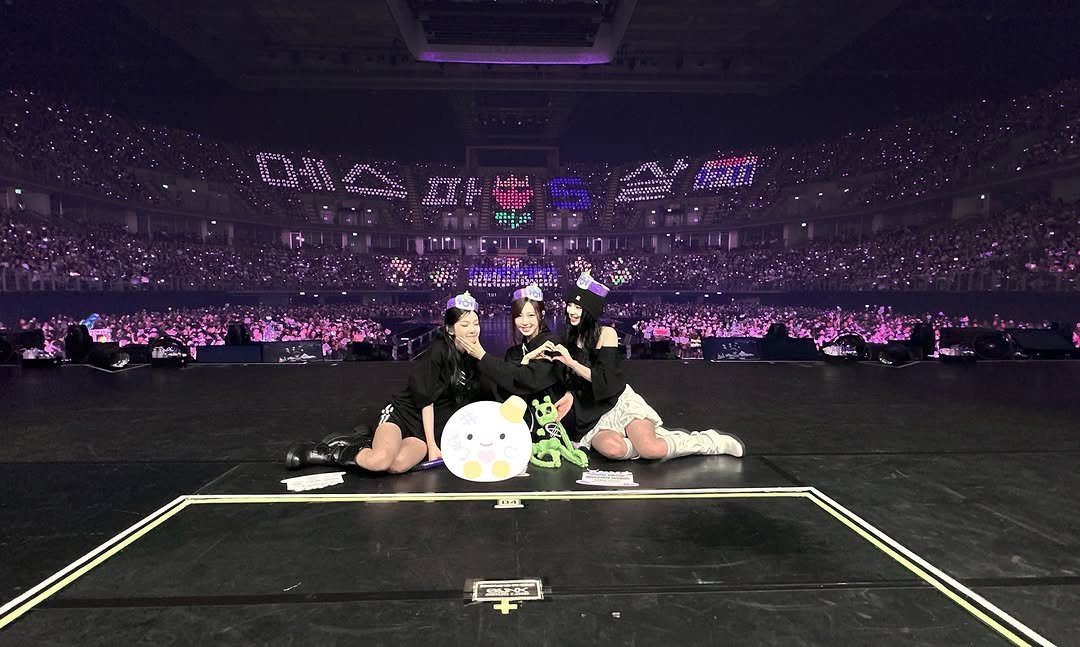 Photo by aespa 에스파 on November 16, 2025. May be an image of concert and text.