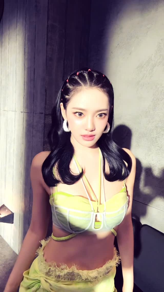 aespa_official 게시물 이미지: why I don’t believe u

#aespa 
#NINGNING...