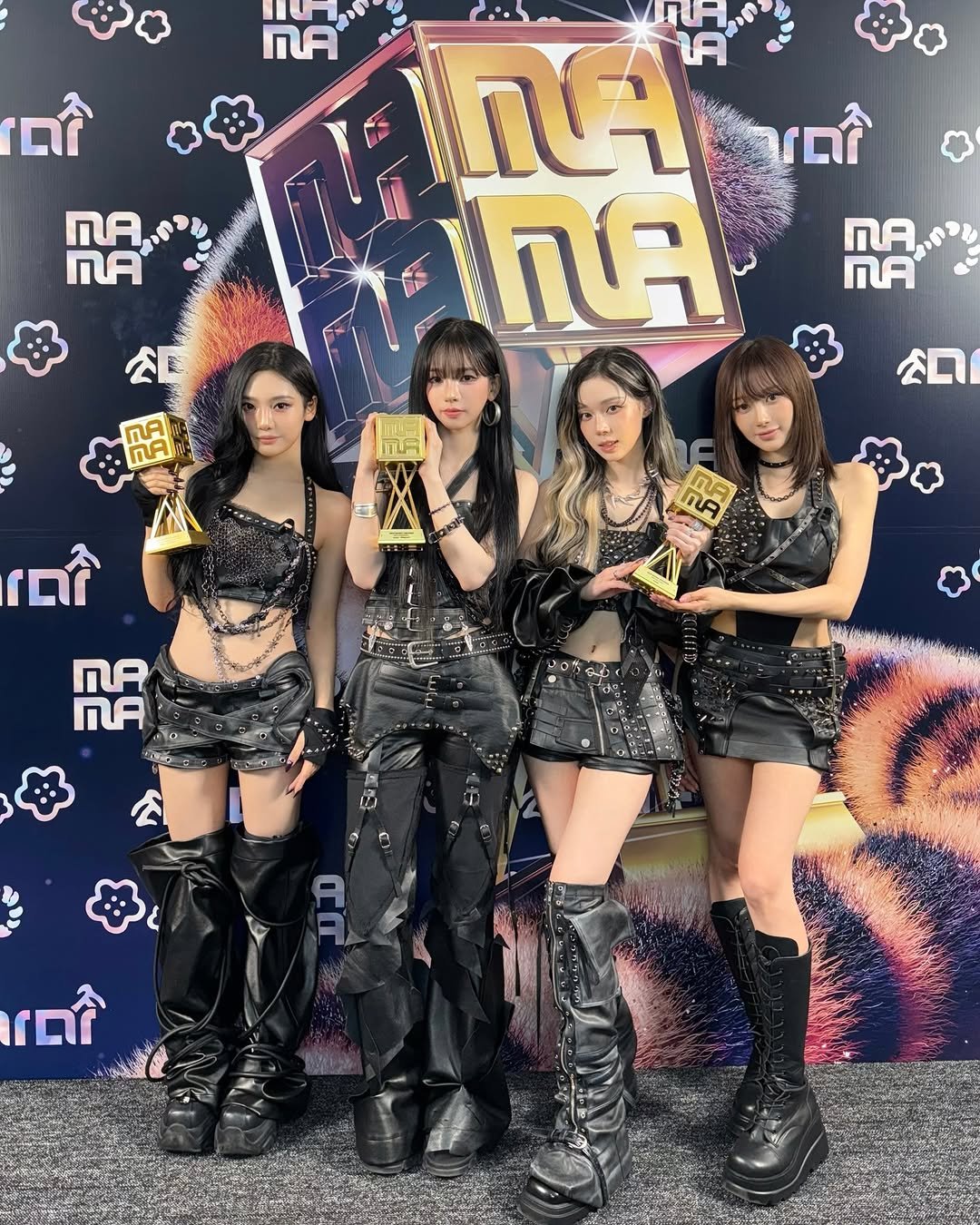 Photo by aespa 에스파 on November 29, 2025. May be an image of ‎text that says '‎Dî នលូ MA ኪና roi 弱 HA RA A 정 A MA 2D LRA NA רמ בח rđî ከዳ NA rái‎'‎.