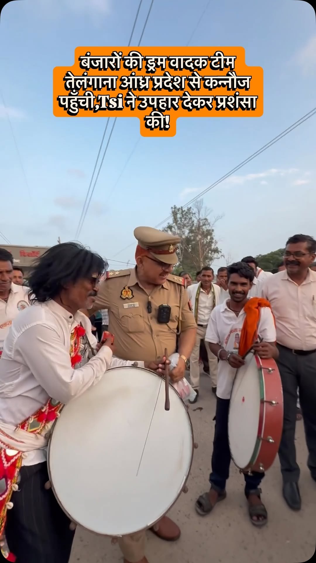 afaqkhan_tsi_kannauj 게시물 이미지: TSI के व्यवहार से सभी बंजारों की ड्रम वादक टीम...
