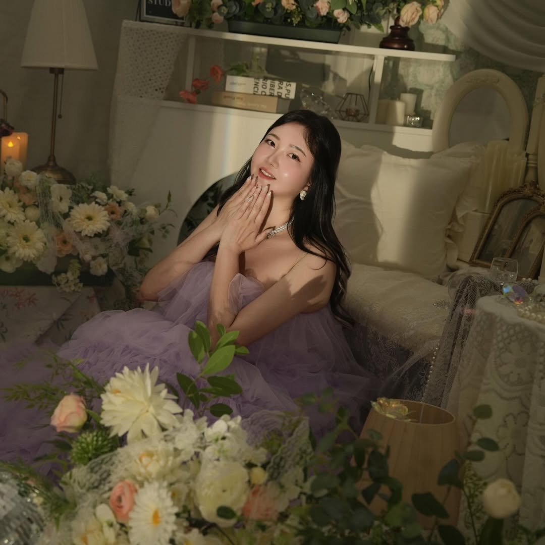 Photo shared by 아힌🍓 on August 07, 2024 tagging @glint_studio_.