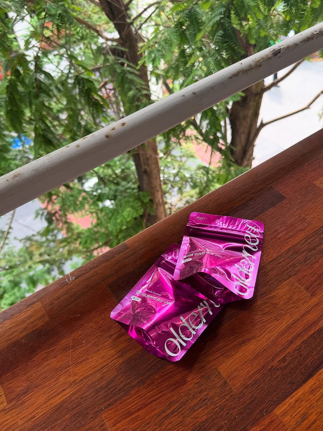 Photo shared by 아힌🍓 on August 09, 2025 tagging @oldernew.official. May be an image of medicine and text.