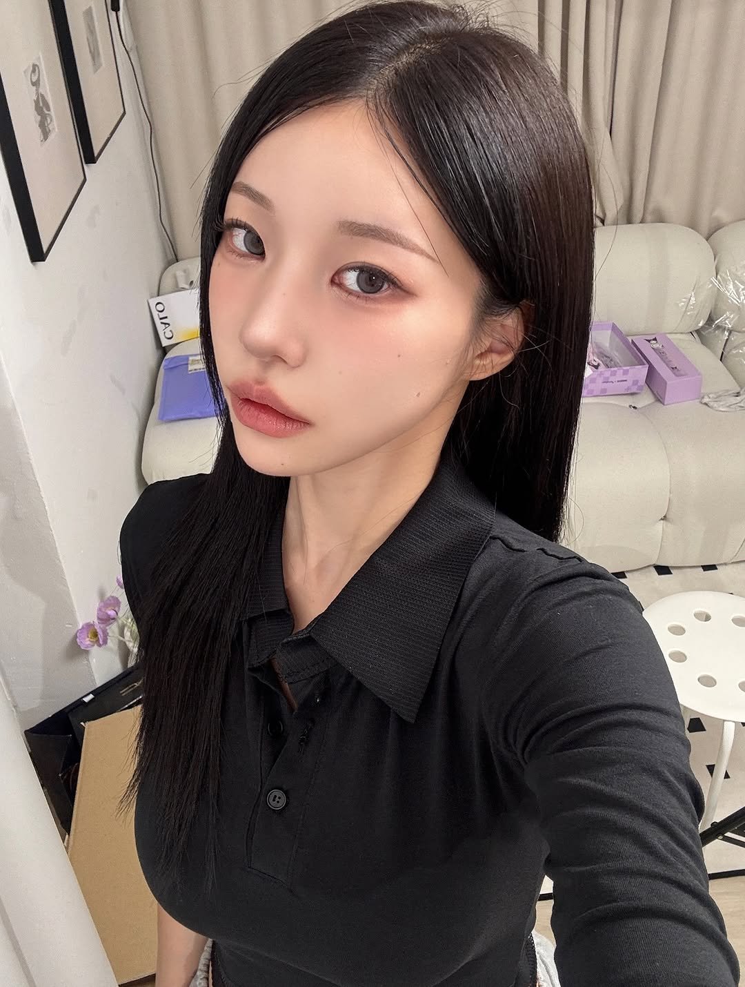Photo by 소윤🐬 on September 01, 2025. May be a selfie of 1 person, hair, top and text.