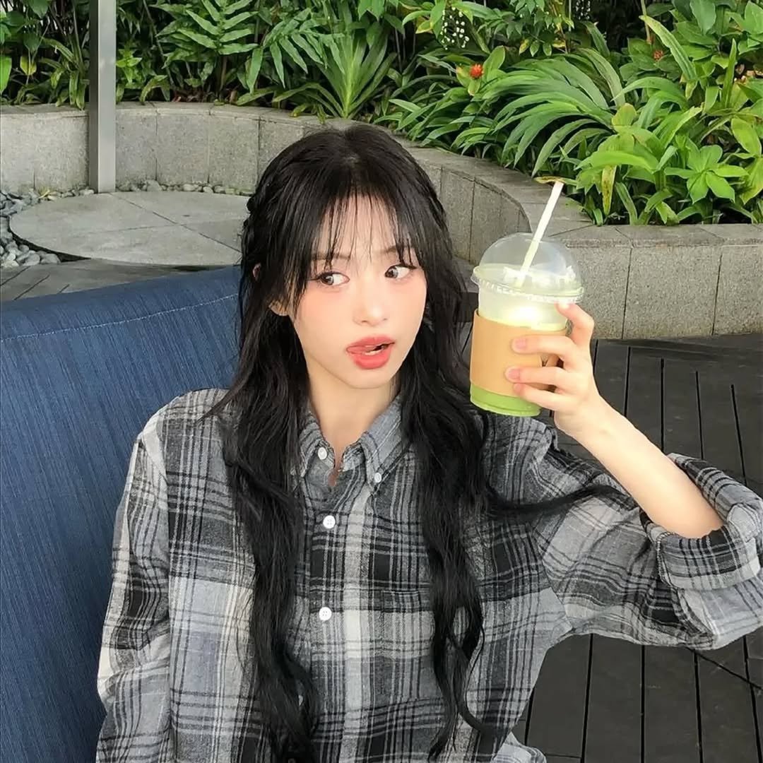 Photo by BABYMONSTER AHYEON 아현 on November 19, 2025. May be an image of one or more people, hair, top, flannel and text.