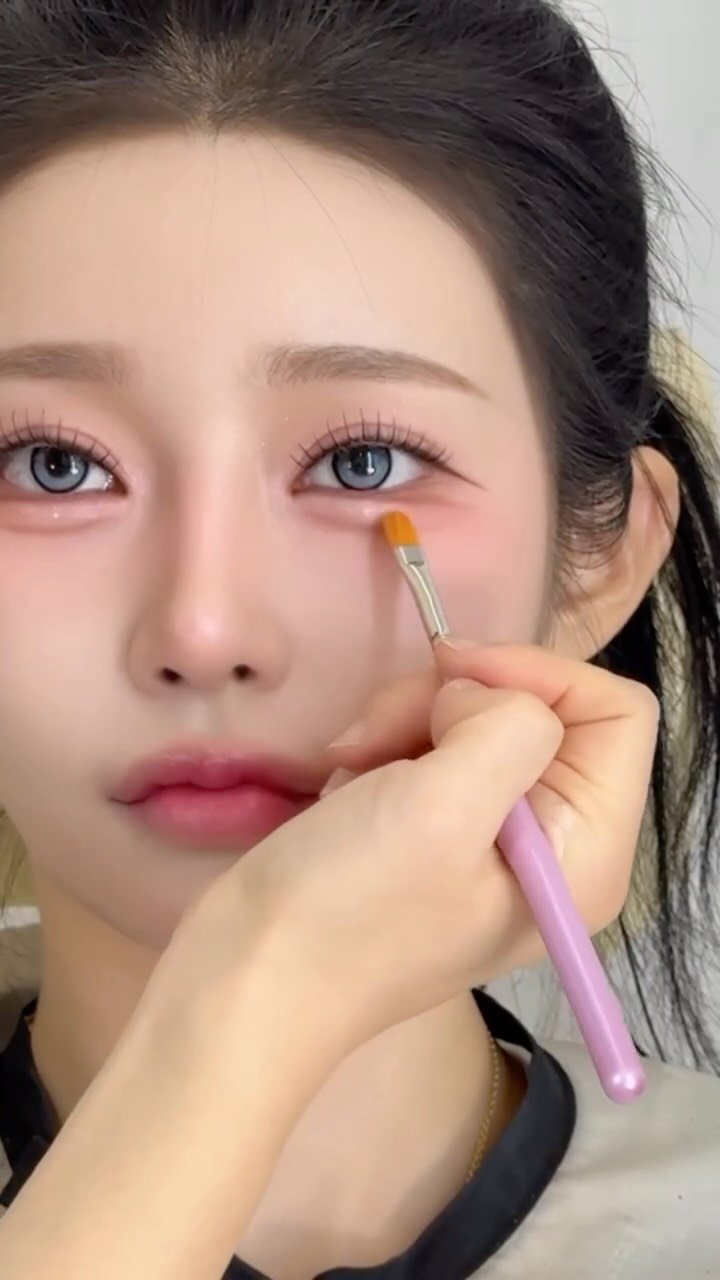 aimable_jooji 게시물 이미지: 핑크의 정석

화려한 핑크메이크업 좋아하는 보람이 @boram_s28...