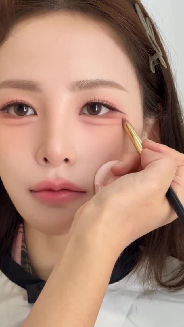 aimable_jooji 게시물 이미지: 피치메이크업도 예쁘죠!

우리 명선님은 사실 웃는게...