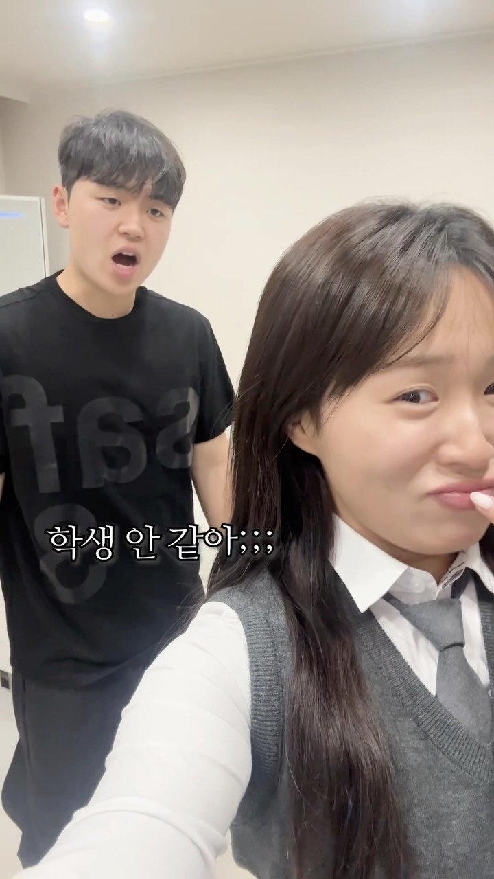 ainbag9_ 게시물 이미지: #광고 선배가 트리트먼트 사줄 것도 아니면서 !!
#정직한실험실 #다이소 #트리트먼트