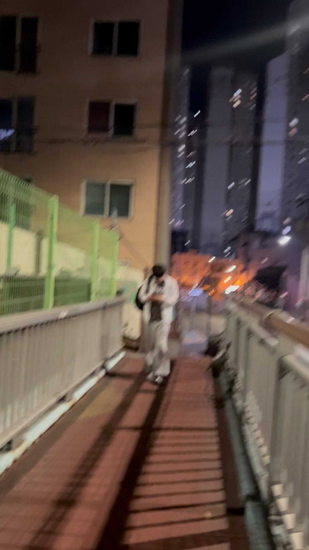 ainbag9_ 게시물 이미지: 길에서 동생을 만났을 때