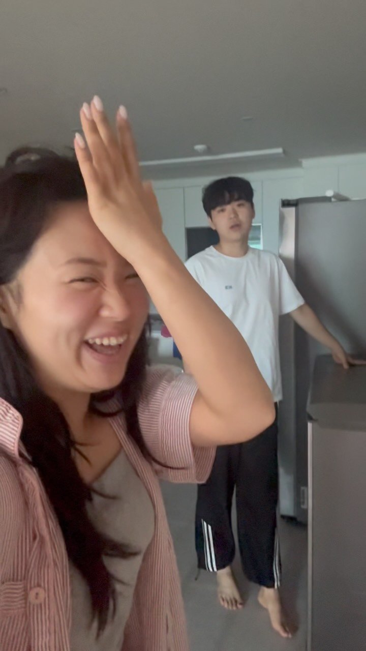 ainbag9_ 게시물 이미지: 누나같은 여자 만나라~~~~ #남매 #일상 #동생