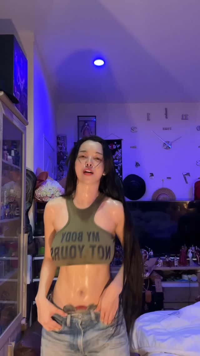 aine_boahancock 게시물 이미지: #hot 🔥🦾