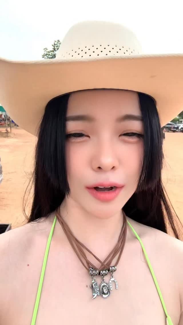 aine_boahancock 게시물 이미지: 🤠 #cowgirl 🤘🏿#rock 🐎 #turbo 🌊🔥