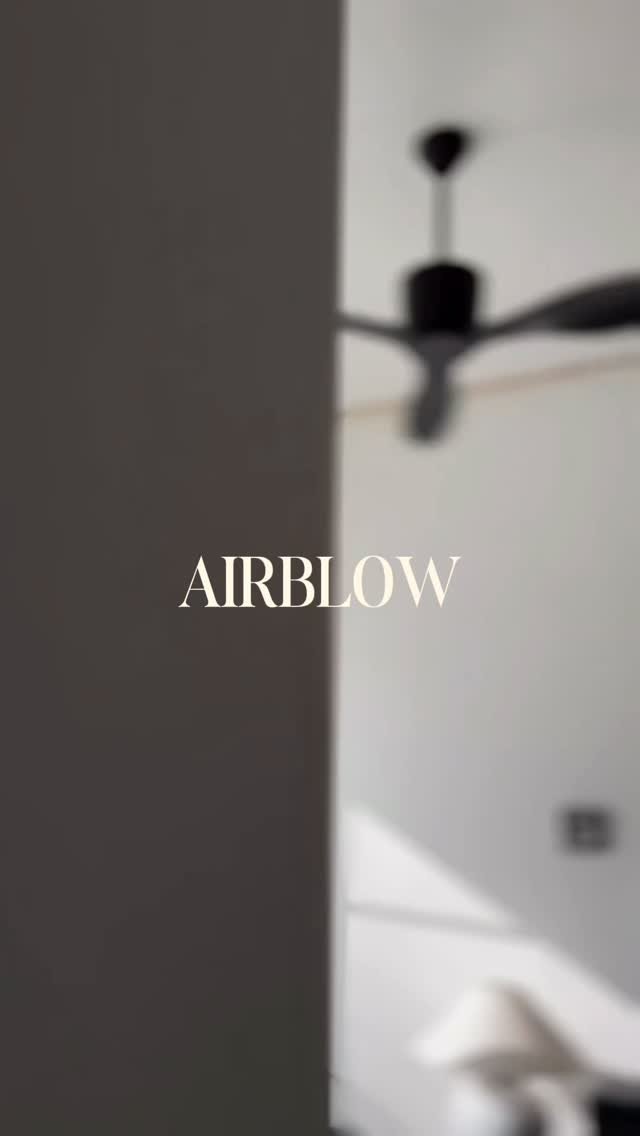 airblow_official 게시물 이미지: .
집 안의 공기는
생각보다 많은 것을 바꿉니다.

부드럽게 흐르는 바람,
공간에...