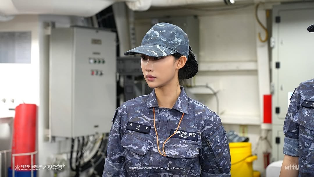 Photo by 차아정 | ajung on September 30, 2025. May be an image of 2 people, ship, military uniform and text.