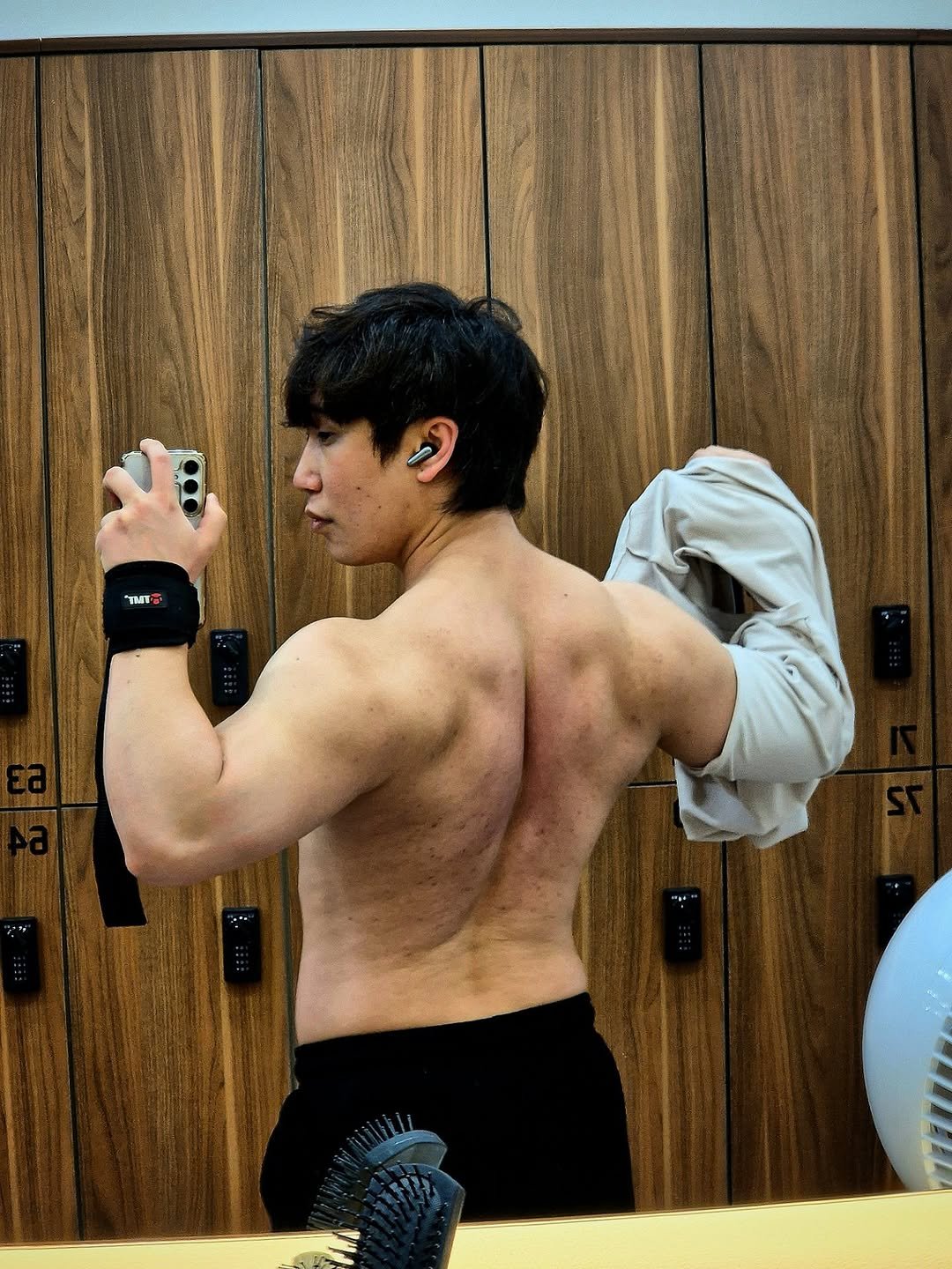 ak_fit_._ 게시물 이미지: 등은 암만해도 어려워...

해도 티가 안 나요..😂