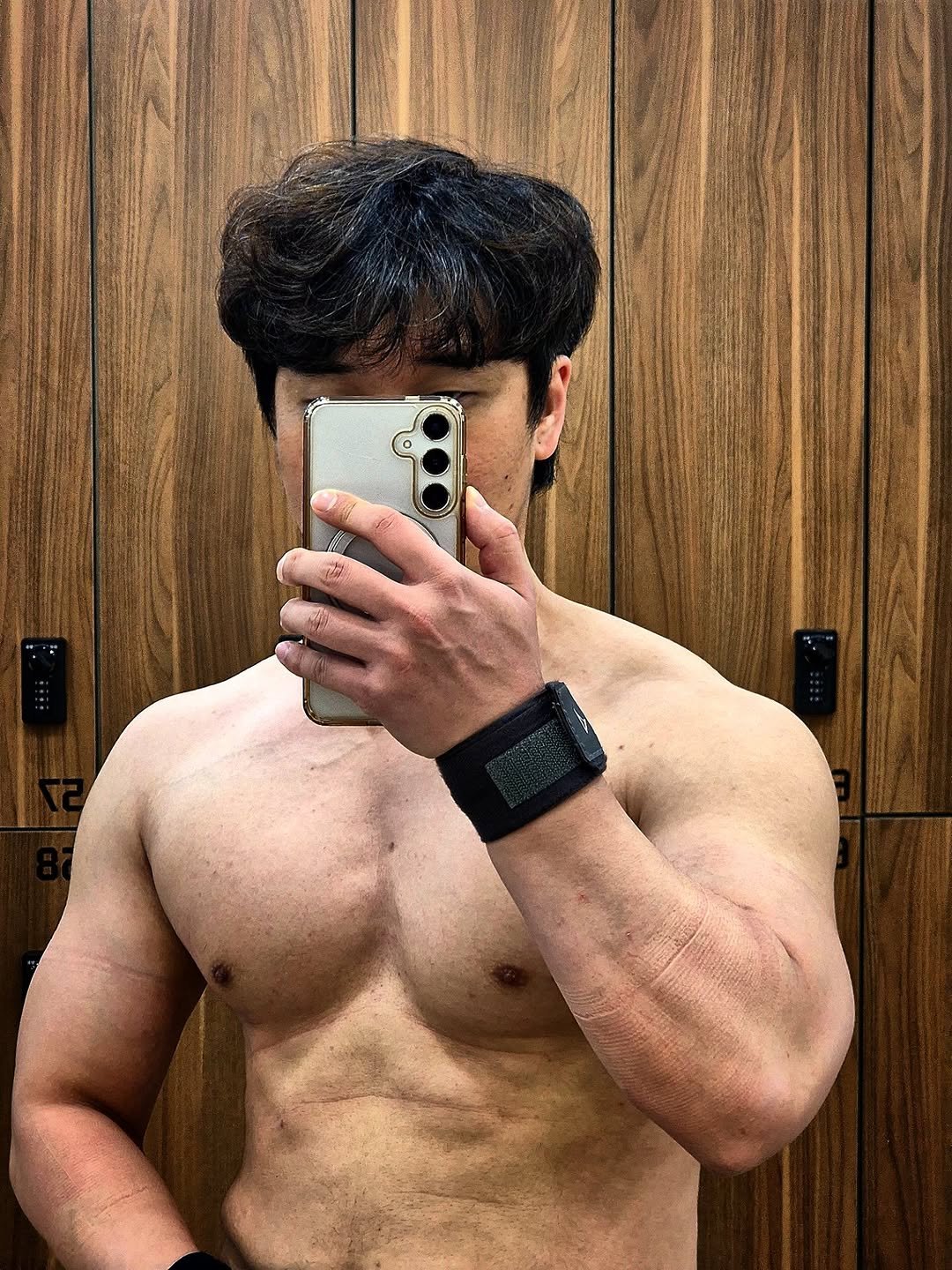 ak_fit_._ 게시물 이미지: 가슴운동 완료🔥

포토존 있으면 좋겠다😐