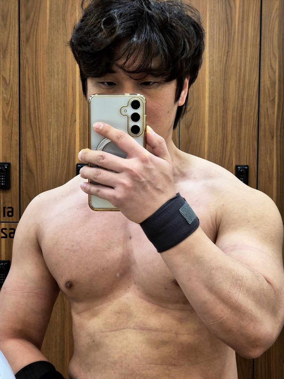 ak_fit_._ 게시물 이미지: 짐80 머신 좋은데!?

찌찌운동 완료🔥