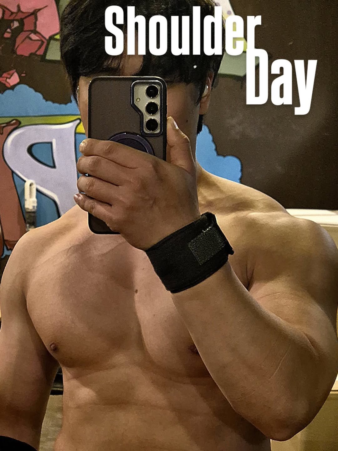 ak_fit_._ 게시물 이미지: 어제 하다만 윗가슴 살짝하고

어깨운동 완료!!🔥
.
.
#오운완 #운동맞팔...