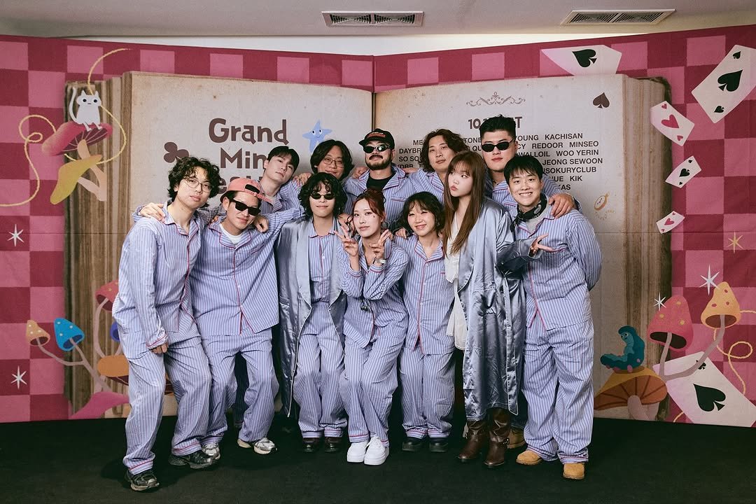 Photo by AKMU on October 22, 2025.