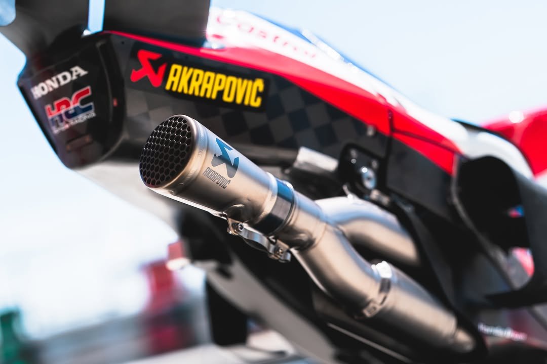 akrapovic 게시물 이미지: Every detail refined for the pursuit of performance.