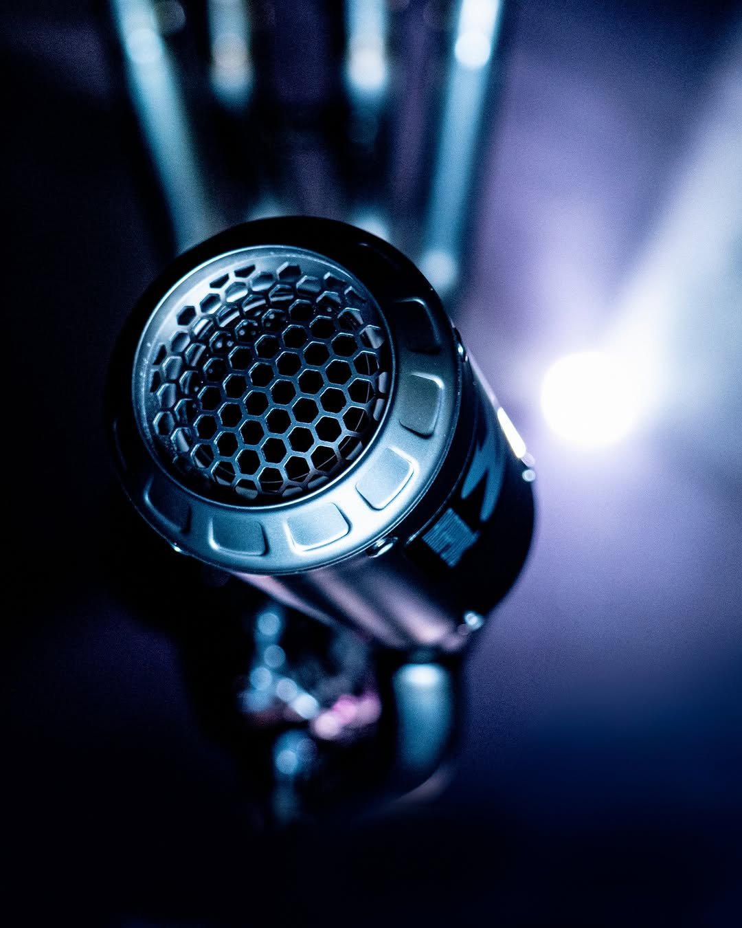 akrapovic 게시물 이미지: Crafted around the feeling it...