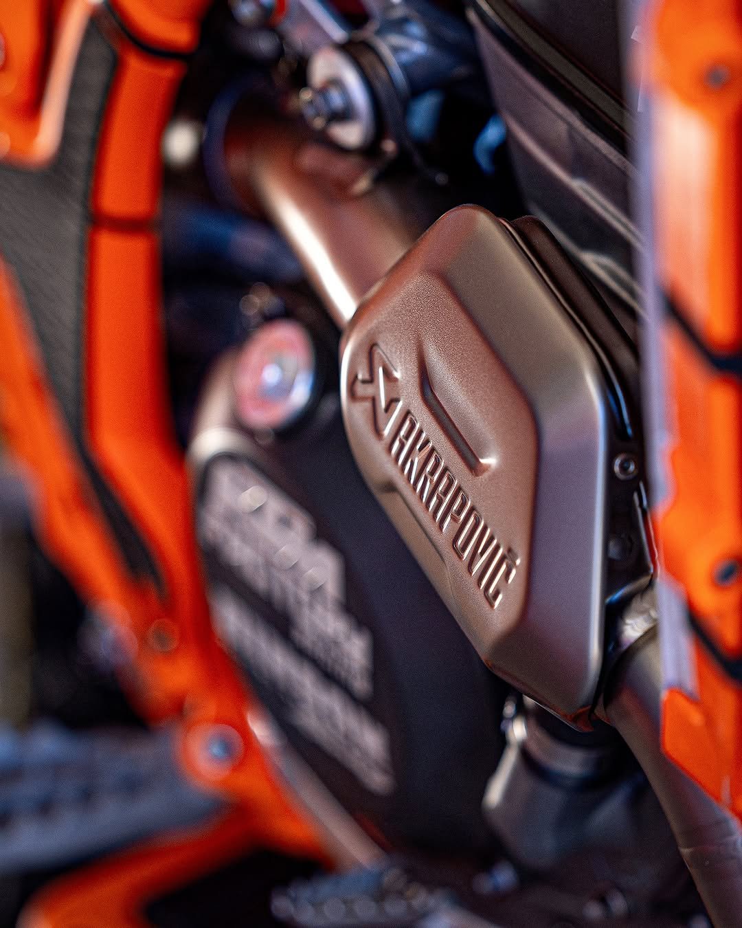 akrapovic 게시물 이미지: Crafted for performance. Time for #MXGP of...