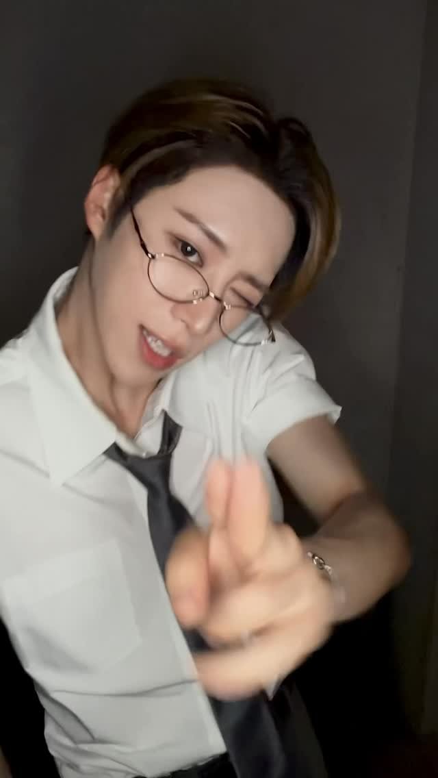 ald1.official 게시물 이미지: GG EZ - ✩

#ALPHADRIVEONE #ALD1 
#알파드라이브원 
#ARNO #아르노