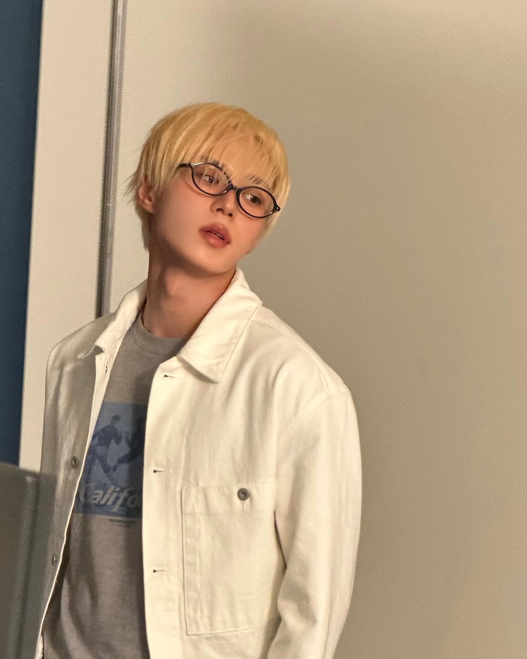 ald1.official 게시물 이미지: DOUBLE LOVERS🕶️🖤

#byJUNSEO
#ALPHADRIVEONE...