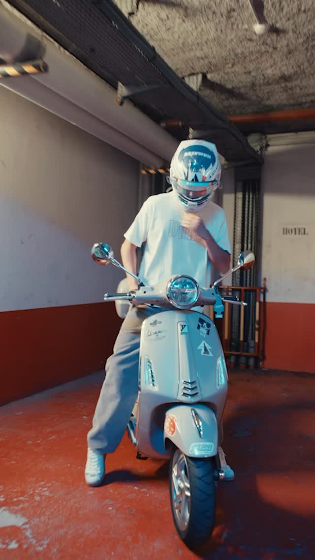 alex_albon 게시물 이미지: Pimp my scooter - Monaco style