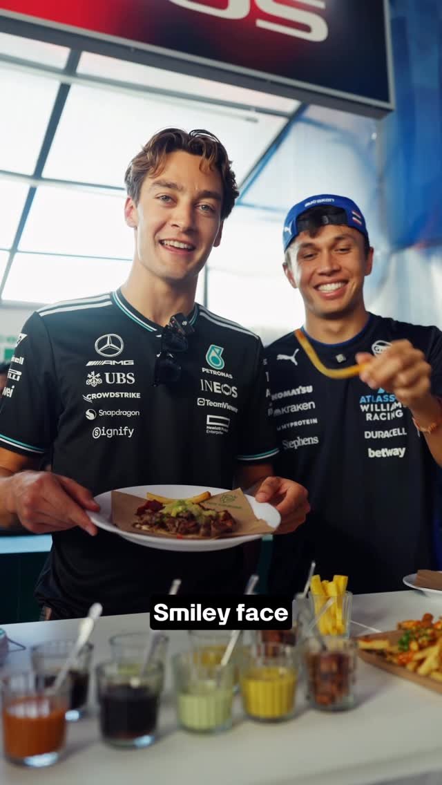 alex_albon 게시물 이미지: Someone cooked here 🇲🇽🔥🌮

Making tacos on...