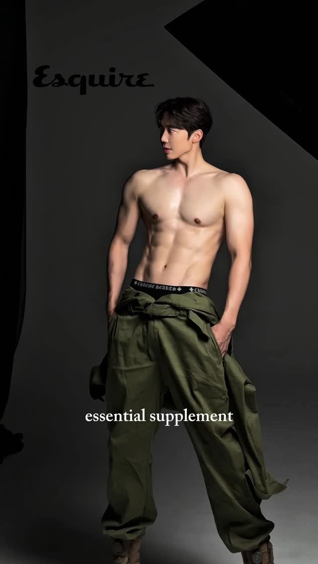 alex_jh55 게시물 이미지: @esquire.korea #에스콰이어클럽 #myrace 

2026 올해 나의 첫...