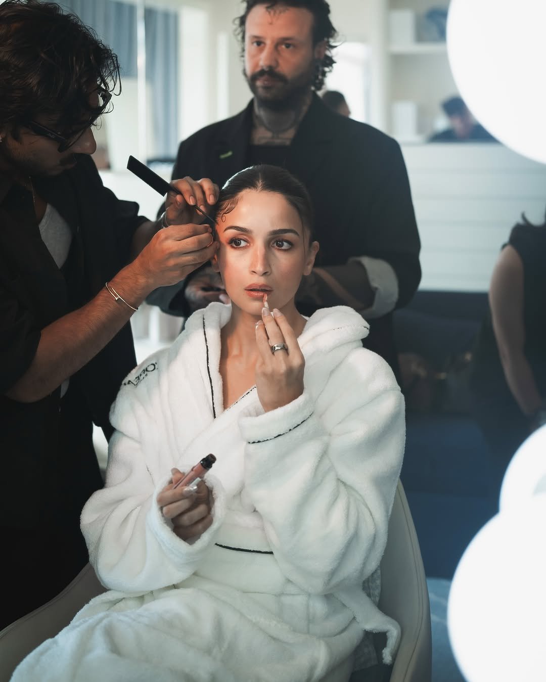 Photo shared by Alia Bhatt 💛 on May 28, 2025 tagging @lorealparis.