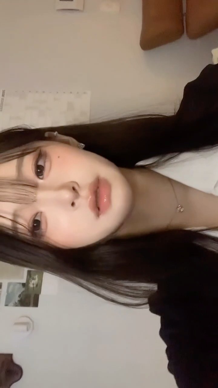 alisswlle 게시물 이미지: 기본카메라 ver. #reels #fyp #transition