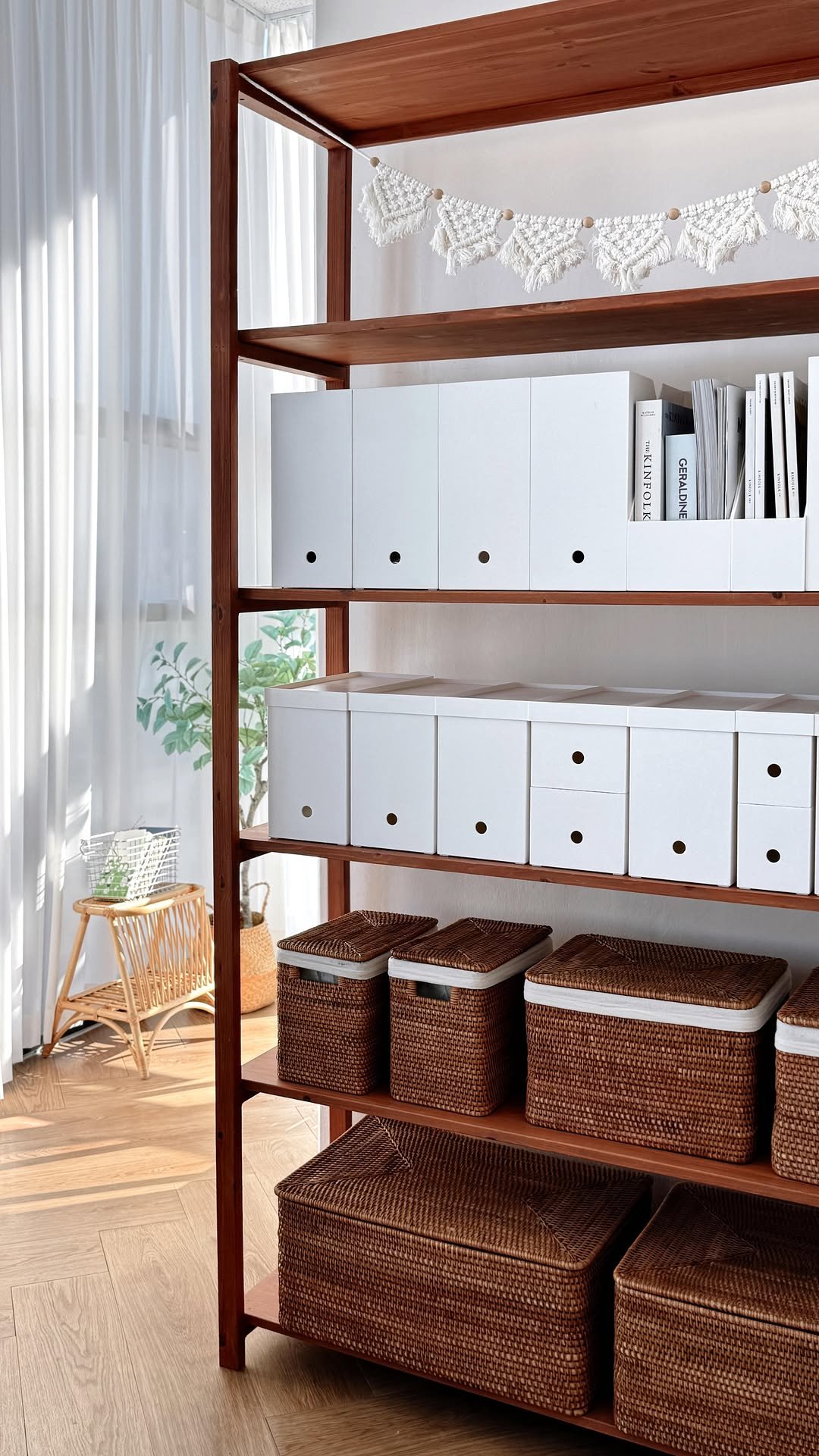 allaboutliving.co.kr 게시물 이미지: 잘 정돈된 공간 하나만으로도
집 안 전체가 단정해 보이더라고요.

다양한 생필품과...