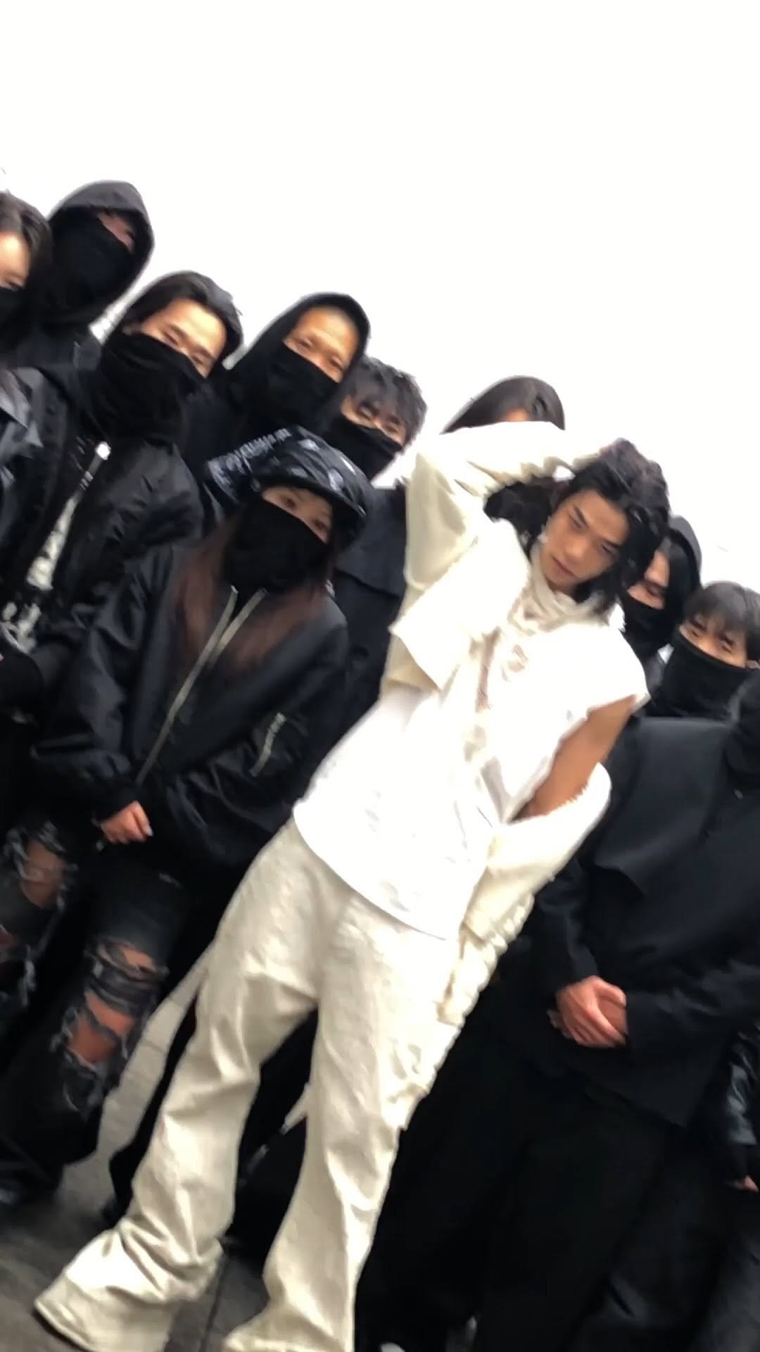 allday_project 게시물 이미지: 🐍

#ALLDAYPROJECT #ADP #올데이프로젝트
#MEDUSA
#THEBLACKLABEL