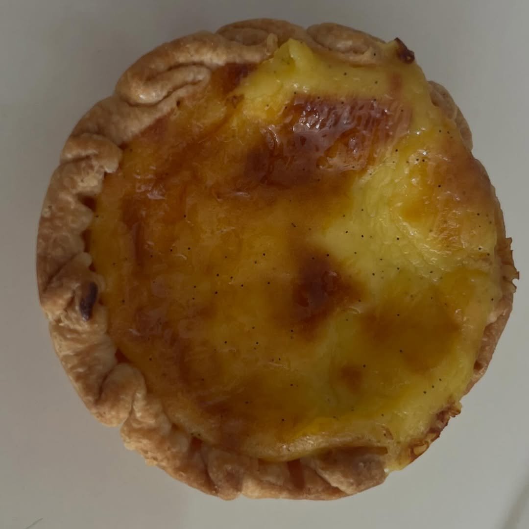 Photo by 올데이바닐라빈🌱 on March 02, 2026. May be an image of tart, hand pie, pie, egg and text.