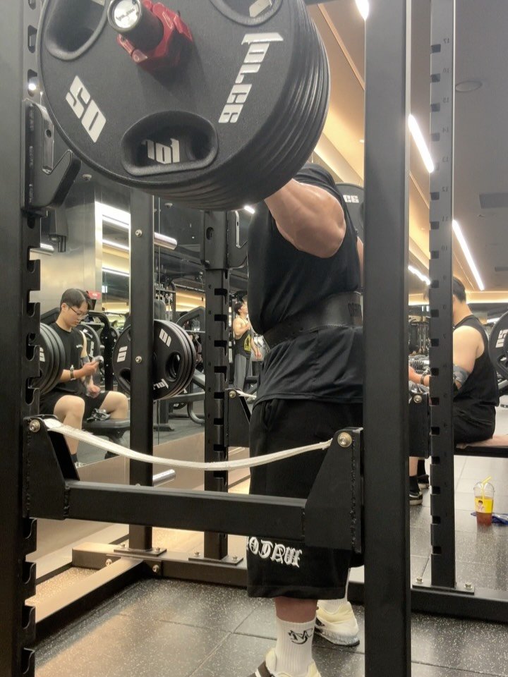 allin_212ifbbpro 게시물 이미지: 이번주 300kg x 1 260 x 6 (2개 증가)
저번주 300kg x 1...