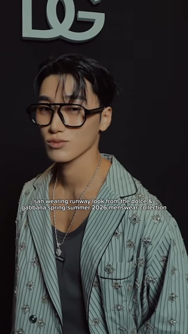 allofateez 게시물 이미지: san wearing runway look from dolce & gabbana...