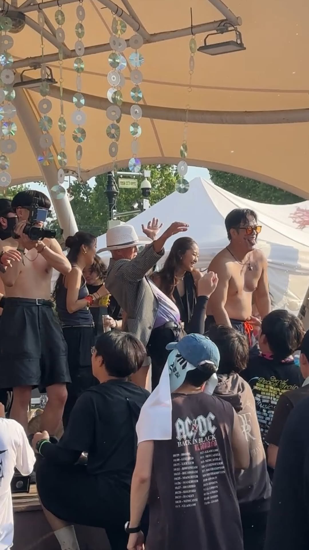 alohayoon 게시물 이미지: 살아있음을 느끼시오! 한이의 목소리부터 중절모 쓴 할아버지 춤사위까지. ’아...