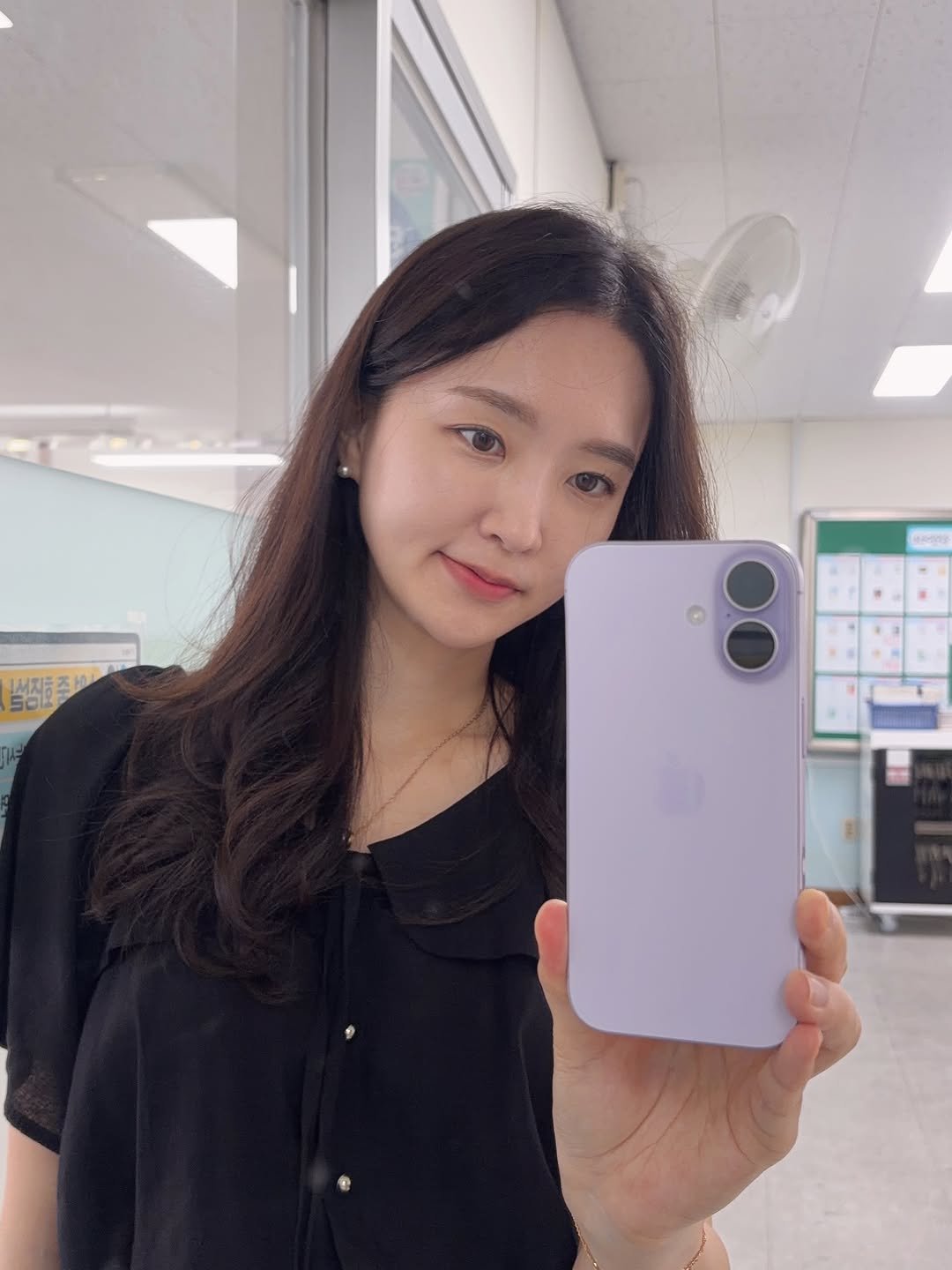 alphamom_i 게시물 이미지: 스파게티 급식 먹고 체했나 배가 너무 아파서
집에 가다말고 앉을 데 찾아...