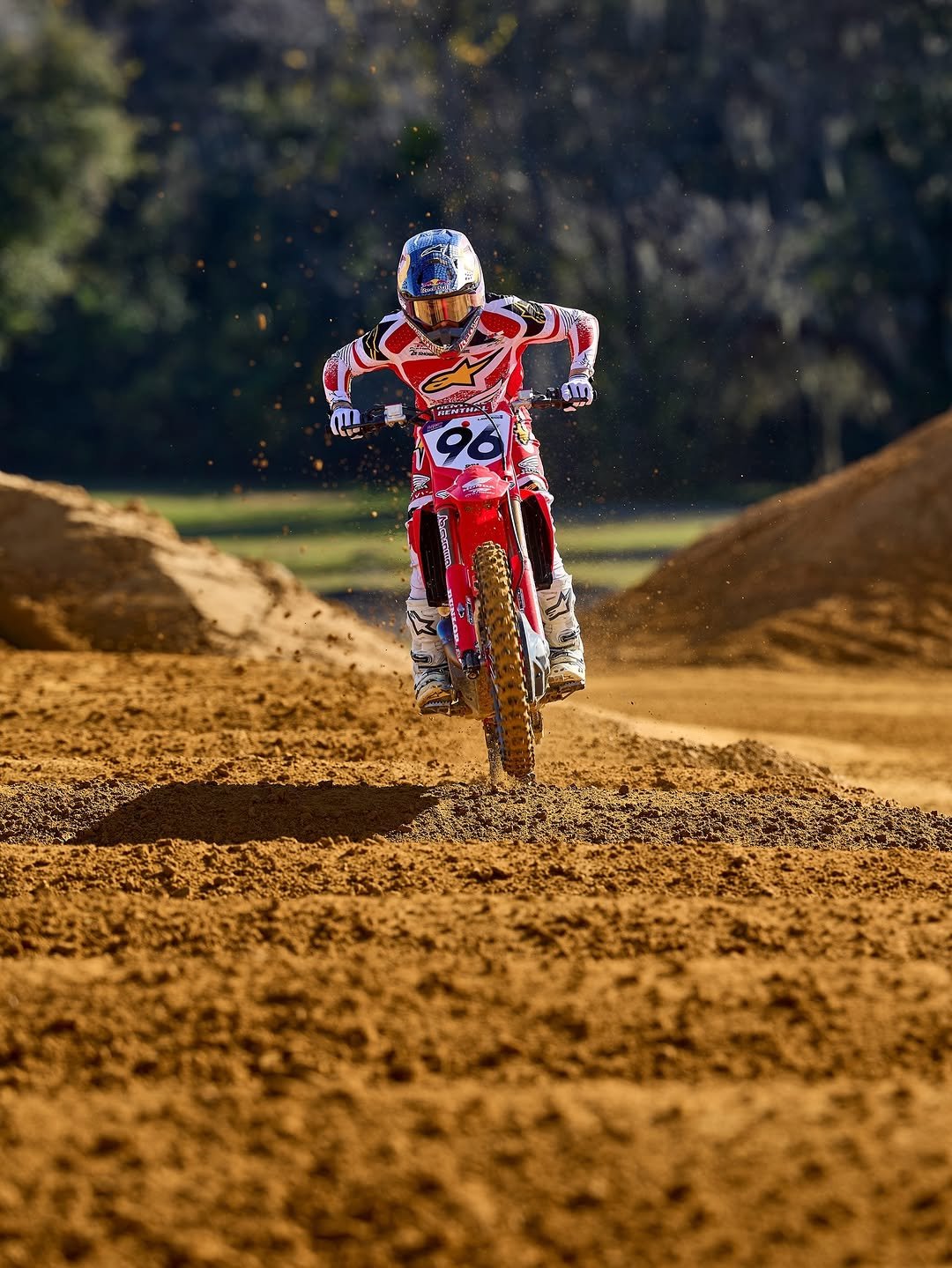 Photo shared by Alpinestars MX and Off-Road on January 03, 2026 tagging @hunterlawrence. May be an image of racing vehicles, dirt bike and text.
