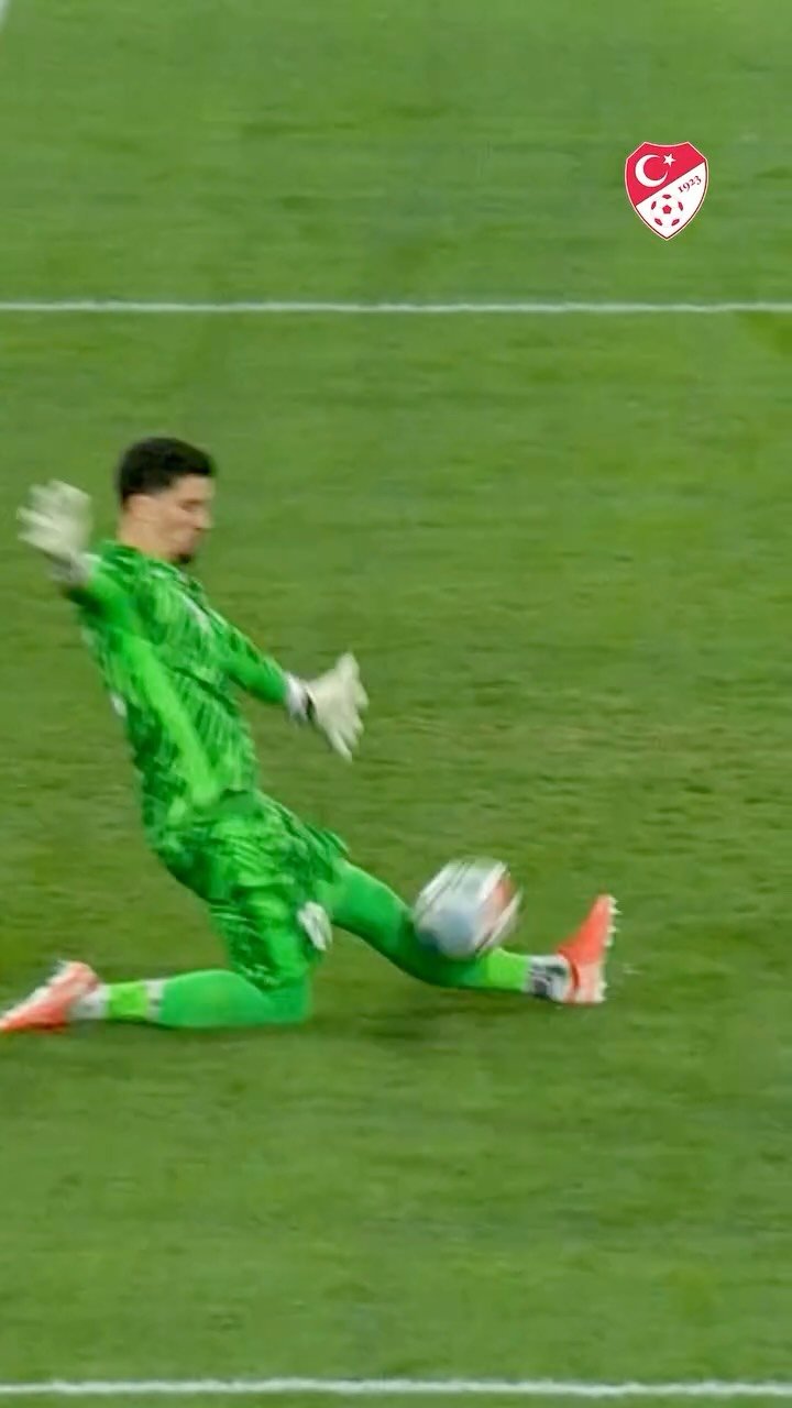 altaybayindir 게시물 이미지: World-Class 🧤

#BizimÇocuklar 🇹🇷 | #ESPTUR |...