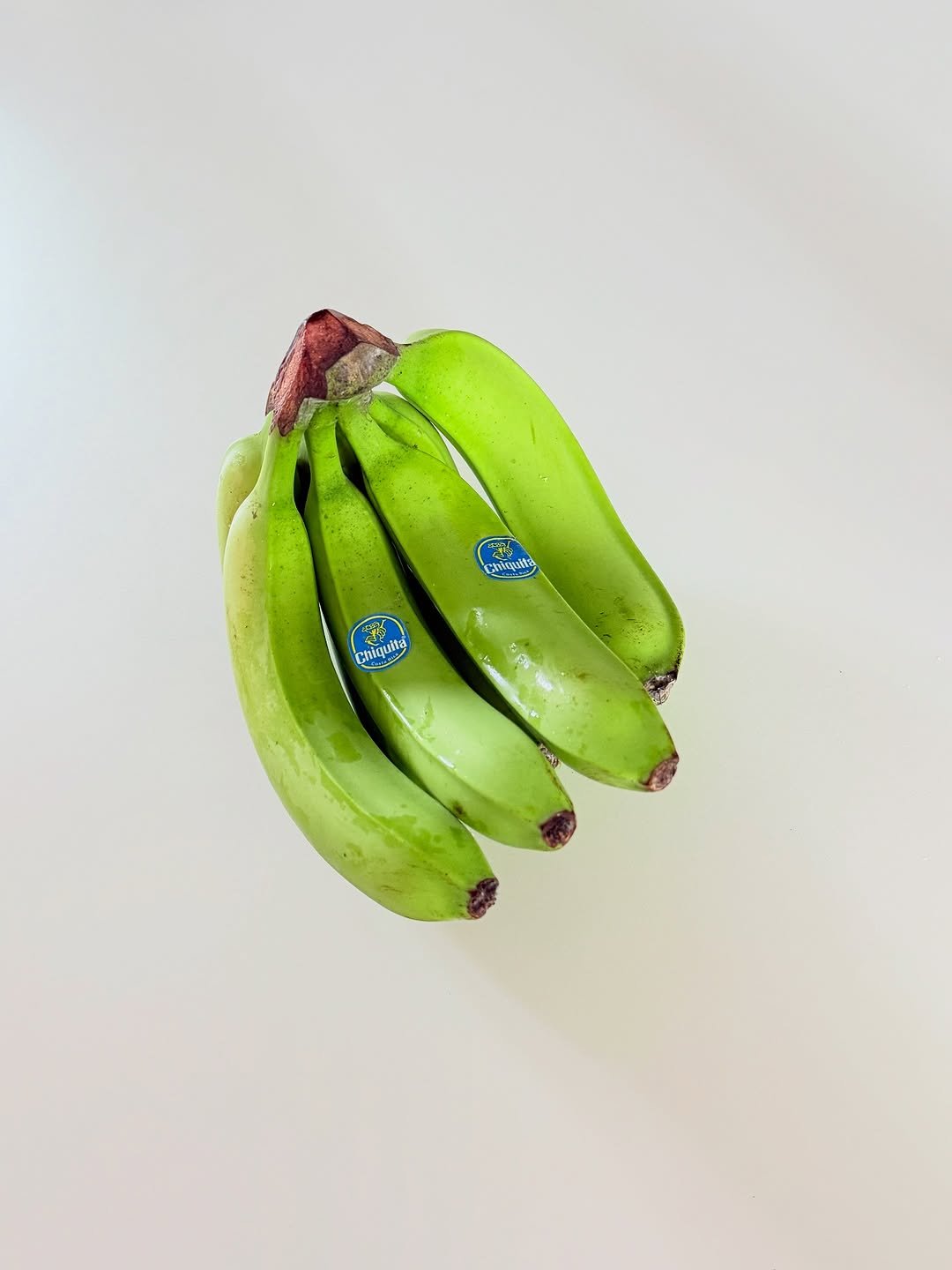 Photo by 김 아린 아린뷰 (alyn_view) on August 17, 2025. May be an image of banana, plantains and text.