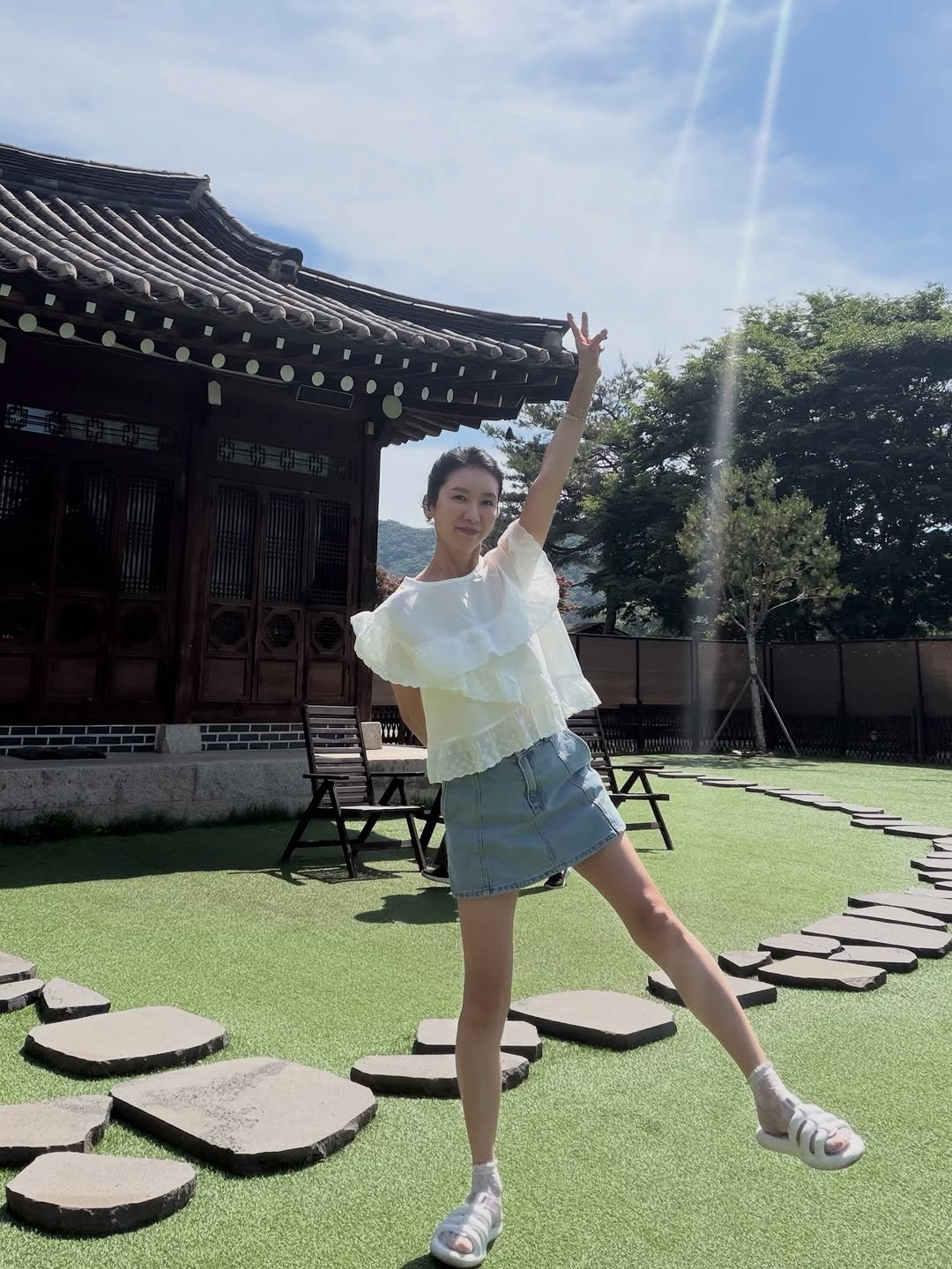 alyn_view 게시물 이미지: .
일년만인가? 홍천 #사랑독채
밤하늘의 별이랑 달이 너무 잘보이고 새소리...