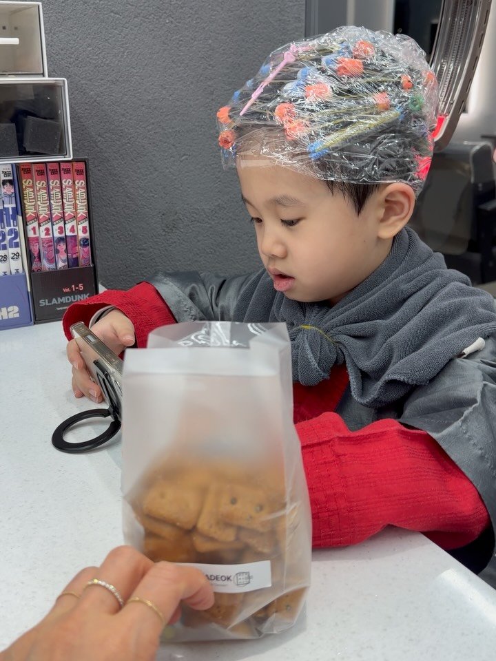 alyn_view 게시물 이미지: .
어른과자는 안먹는다더니 건빵에 꽂힌 8세 ㅎㅎㅎ
#정하덕건빵 이 이렇게나...