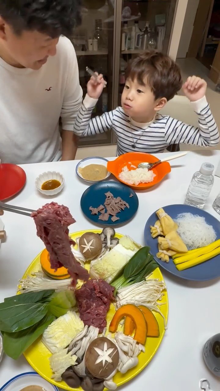 alyn_view 게시물 이미지: .
저녁마다 뜨끈하게 먹어주려구요
양이 좀 많나? 했는데 너무 잘 먹네요
누가...