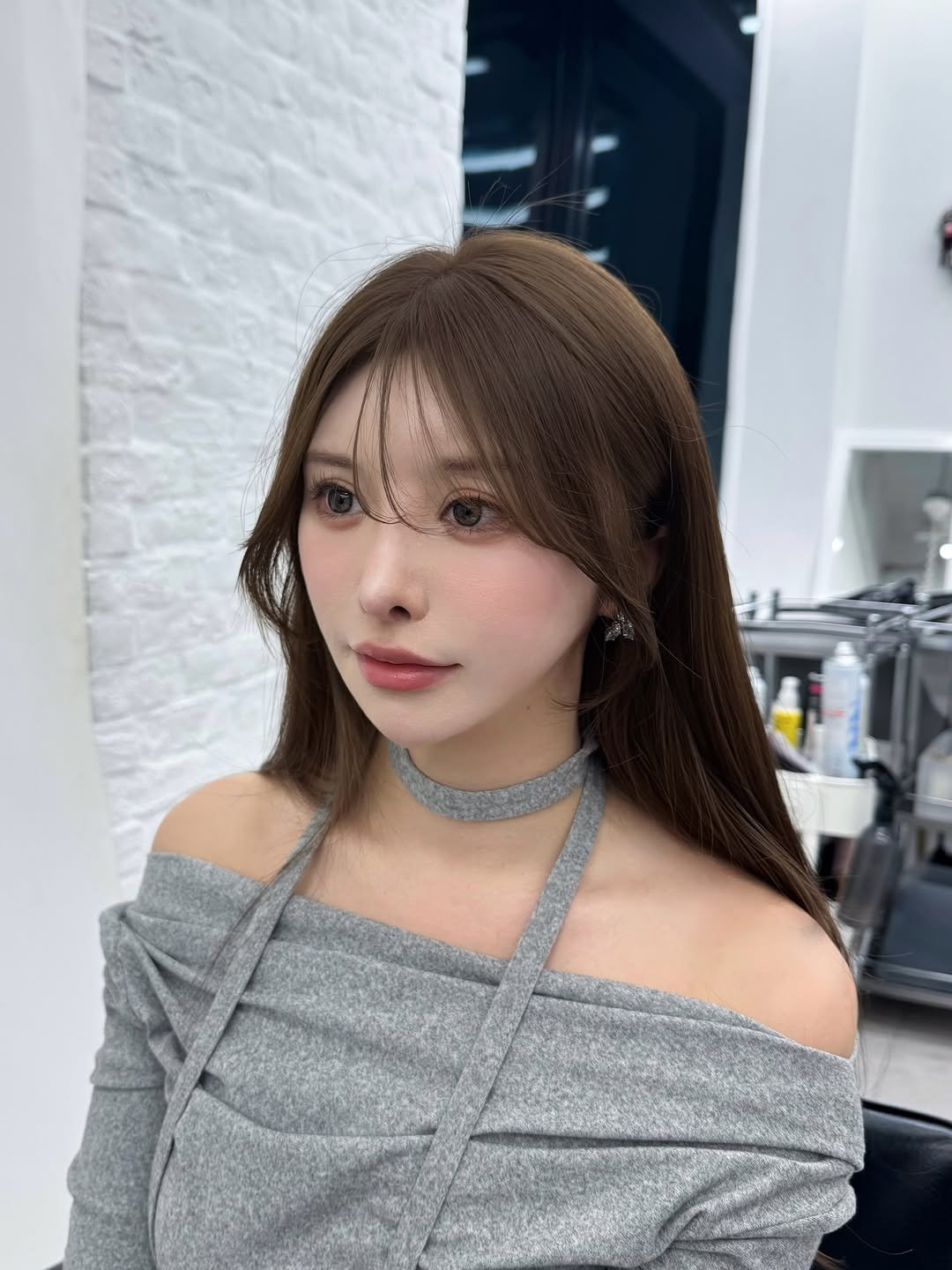 Photo by 顔周りカット/前髪/レイヤーカット/表参道/高島大登 in 表参道. May be an image of one or more people, braids, makeup, choker and text.