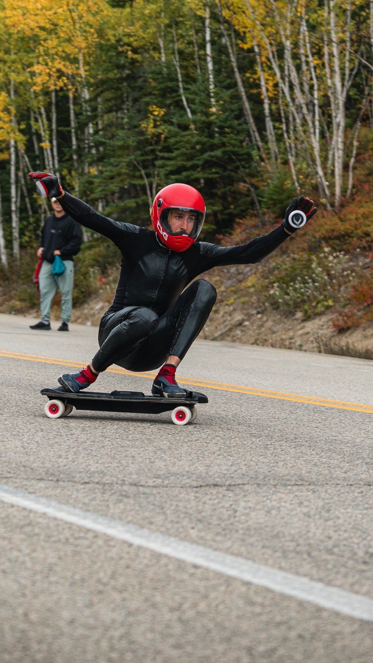 ambroisetrt 게시물 이미지: 121 km/h powerslide slowed down ~ 
(75mph)...