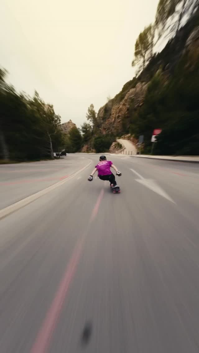 ambroisetrt 게시물 이미지: No such thing as wrong way at 90km/h 

Filmed...